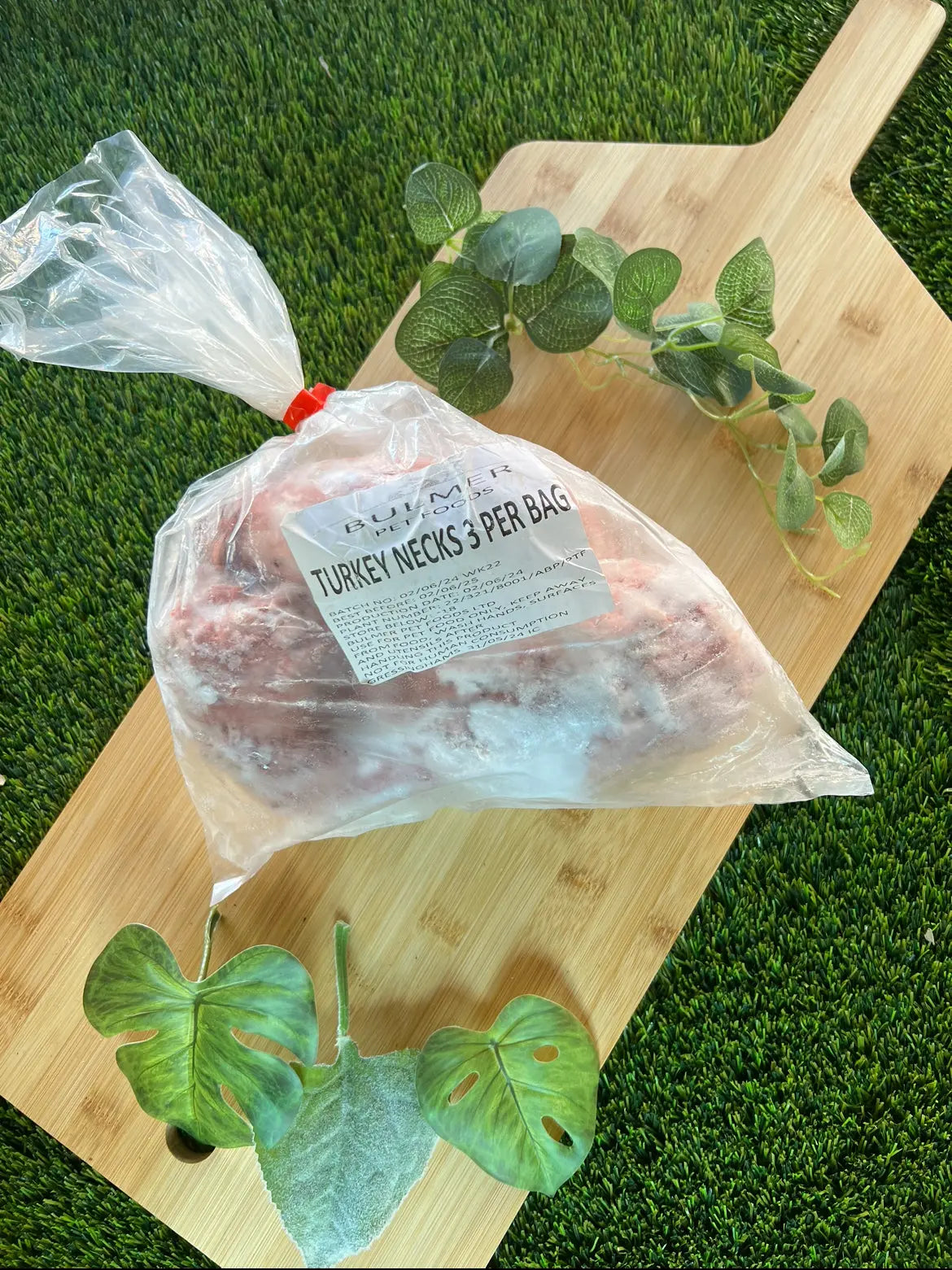 Frozen Turkey Neck - 3 Per Bag UTA Kennels