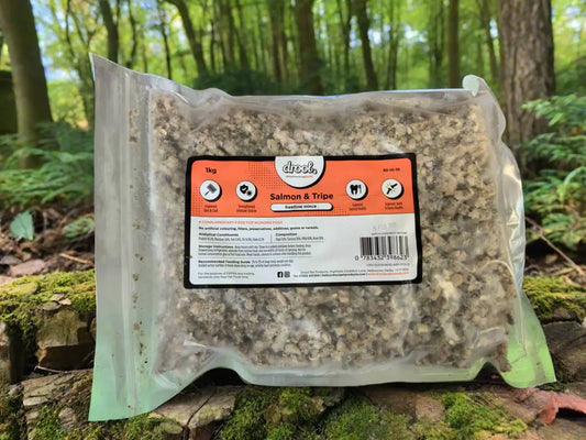 Salmon and tripe free flow mince 1kg UTA K9